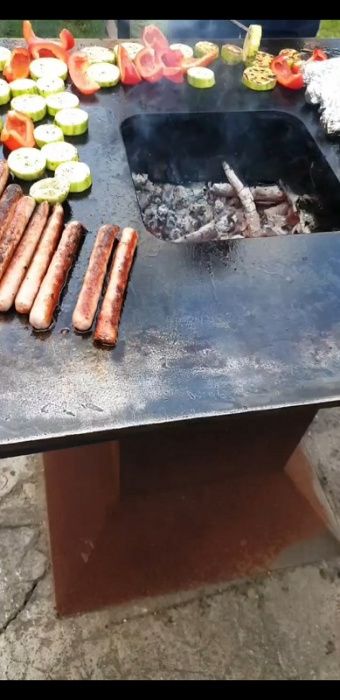 Palenisko ogrodowe Corten z regulowanym rusztem Grill BBQ