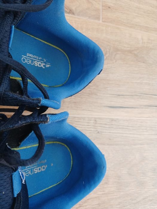 Кросівки Adidas р 45 на 44 (29,5 см) ц 800 гр , орігінал,  б/в