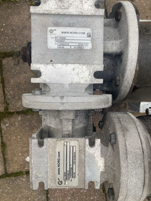 Podajnik do pieca ekogroszek (silnik i slimak)