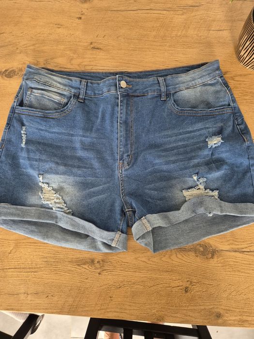 Sprzedam nowe spodenki jensowe strecz XXXL