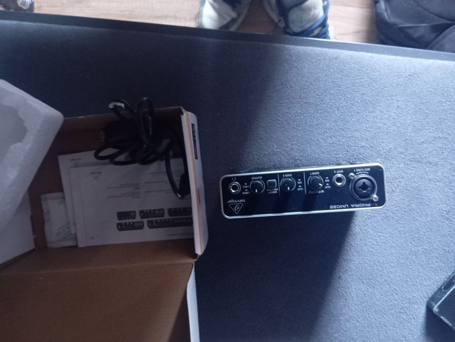 Interfejs Behringer uphoripa umc22
