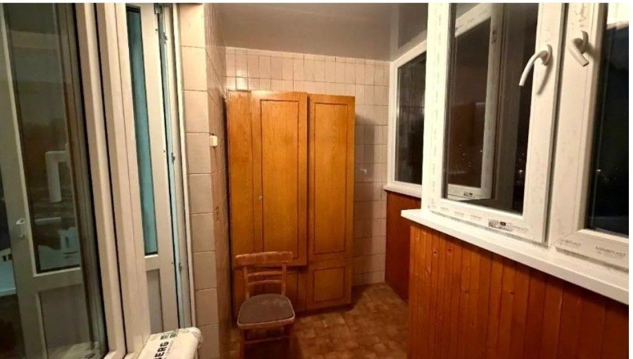 Сдам 2к квартиру коммунальные пополам