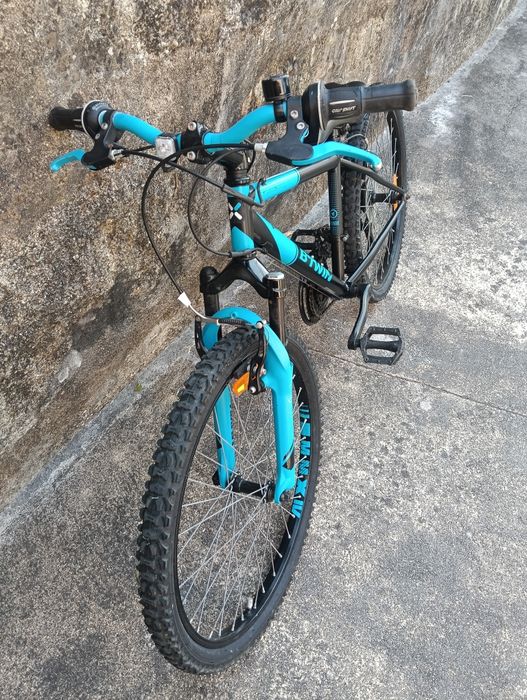 Bicicleta b- twin roda 24