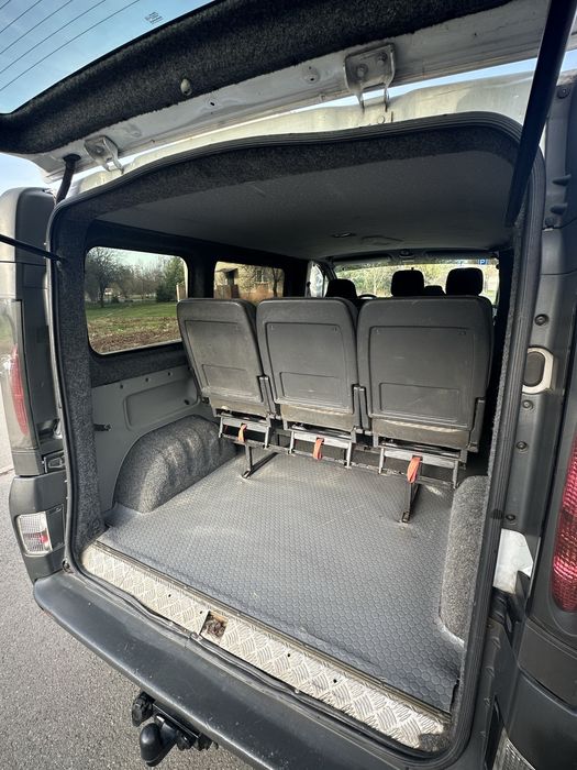 Продам (Renault Trafic)