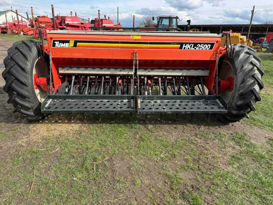 Сівалка зернова причіпна анкерна з міндобривом 2.5м TUME HKL 2500 (СЗ)