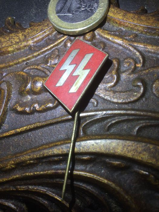 Alfinete SS Original Alemanha Nazi 3 cm por 2 centímetros Original