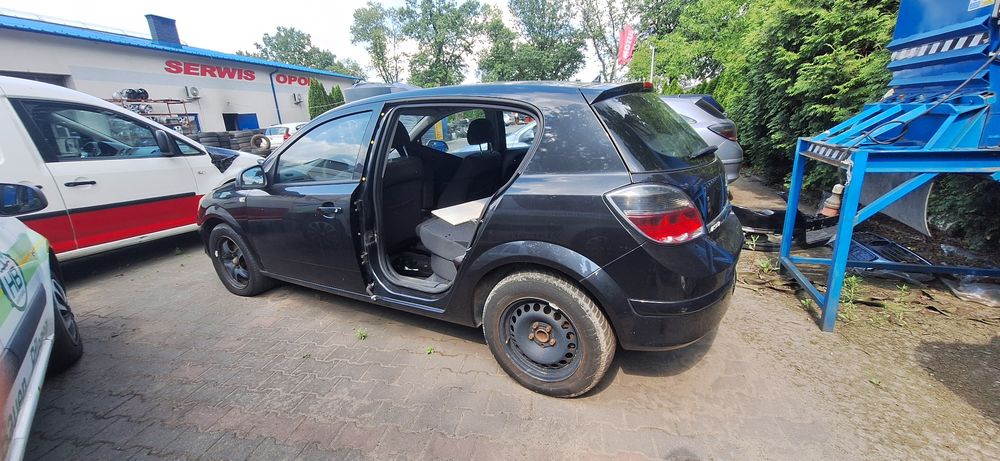 Cały na części Opel Astra H z20R