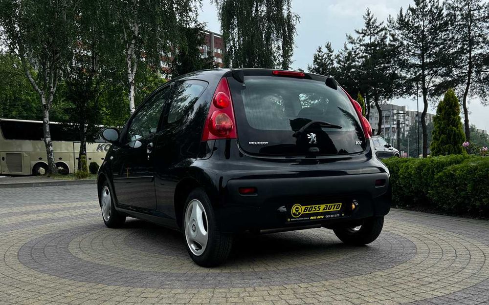 Peugeot 107 2011