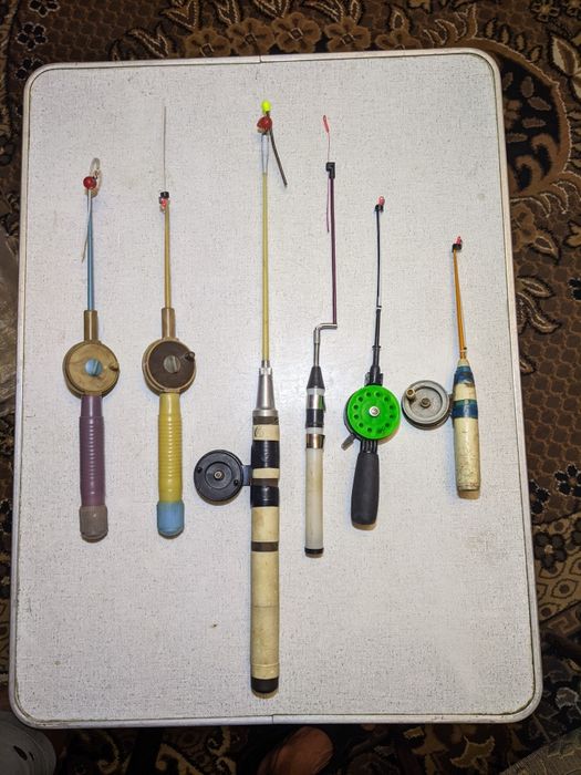 Рыбацкие снасти разные