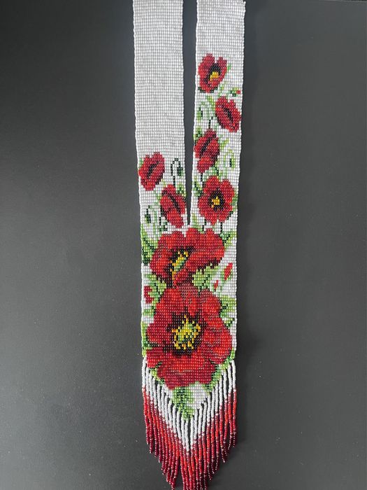 Гердан із маками