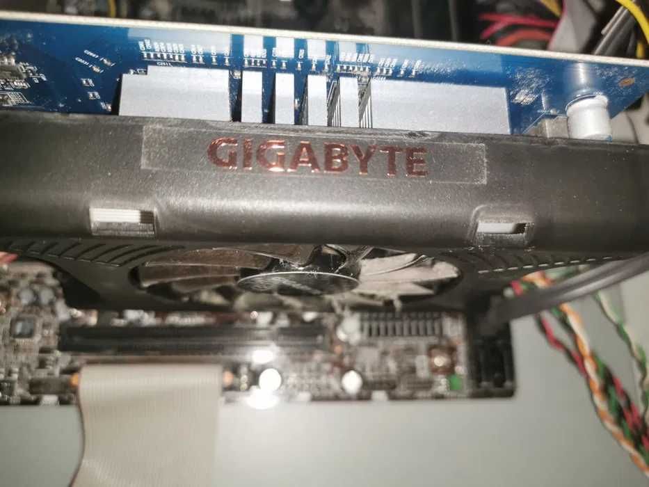 Komputer stacjonarny Retro