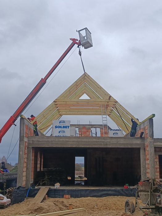 Dekarstwo, ciesielstwo, trak mobilny,uslugi podnośnikiem koszowym