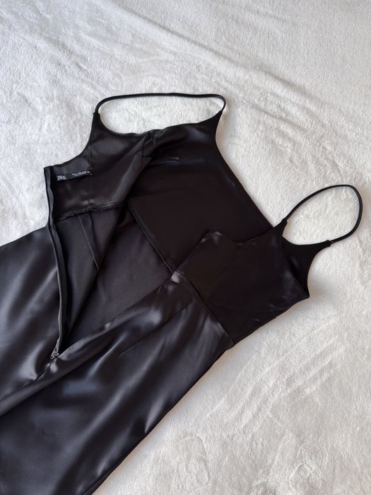 Атласна сатинова сукня Zara