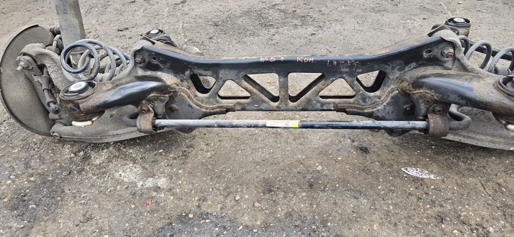 Zawieszenie tył Audi A4 B8 A5 8T ośka