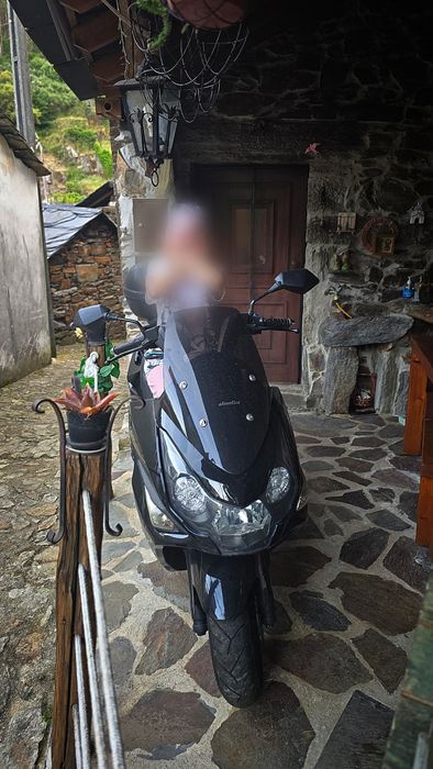 Daelim 125cc (14500 kms) Excelente Estado