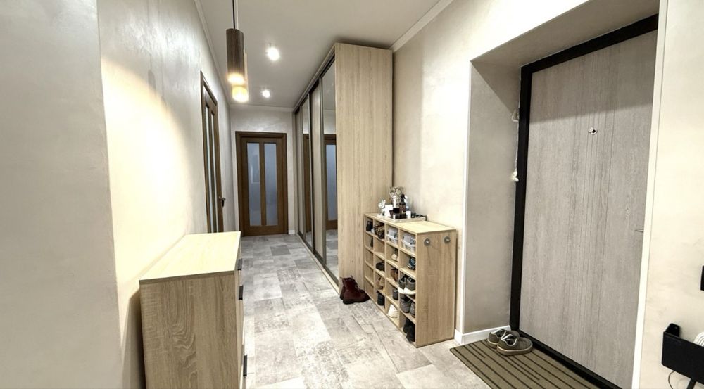 Продаж євро 3-к квартири з ремонтом в м. Буча, вул. Б. Хмельницького