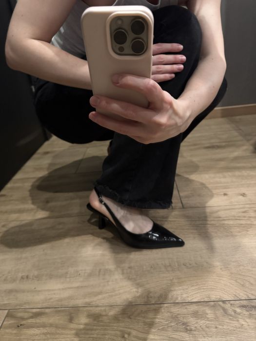 туфлі bershka 38