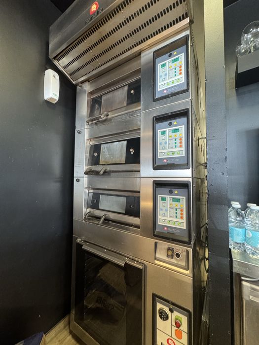 Forno Ramalho em muito bom estado.