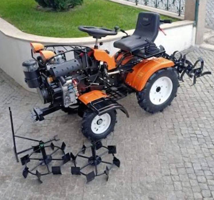 Mini trator 4 tempos 14HP como novo 30h