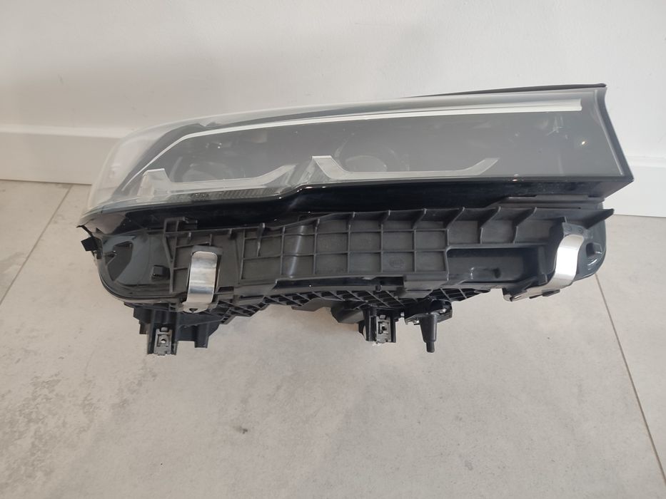 Lampa Reflektor Prawy Przód BMW 5 G30 G31 Lift Full Led 22r Oryginał