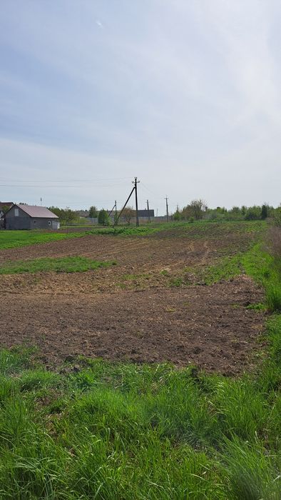 Продаж земельної ділянки під будівництво