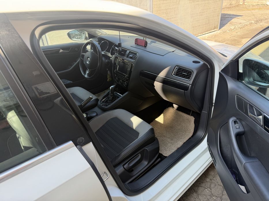 Volkswagen Jetta 1.6