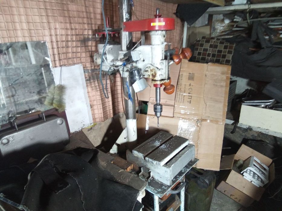 Сверлильный станок