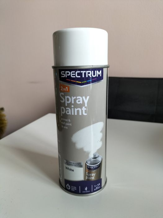 Farba w sprayu 2 w 1 Spectrum biała farba + podkład w jednym