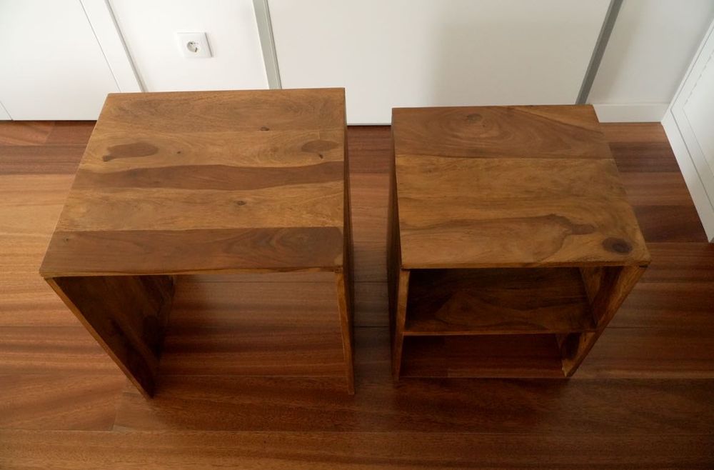 Conjunto de 2 Mesas Auxiliares Encaixe em Pau-Rosa Bombay