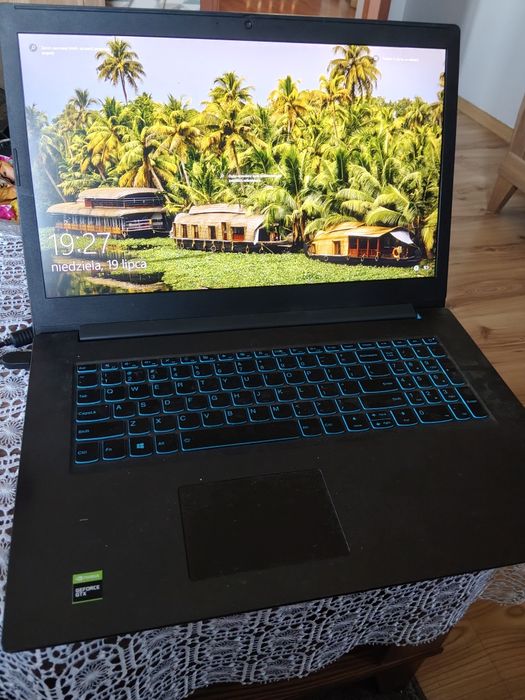 Laptop IGŁA, 17 " 16 RAM, dysk 1 TB, grafika GTX