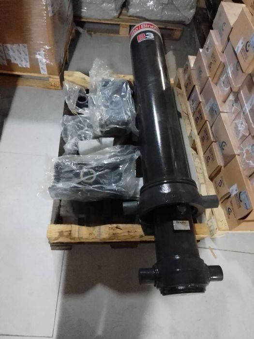 Гідроциліндри та гідравліка,купити комплект на тягач Hyva,Liwa,Binnoto