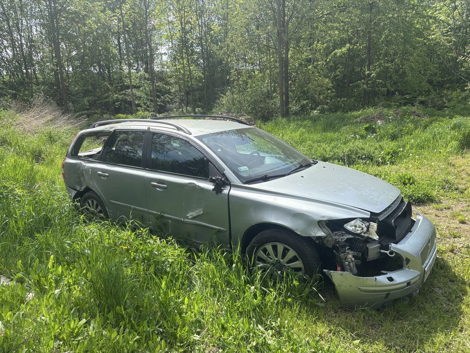 Volvo v50 2.4 automat Summum po wypadku