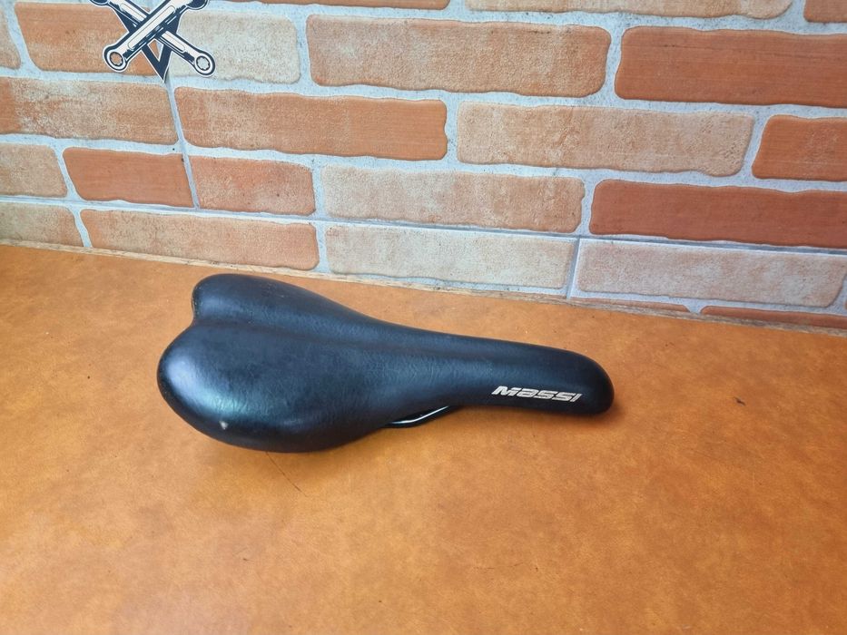 Saddle - Excellent Condition422667475768453121