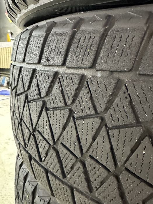 Зимняя резина Bridgestone Blizzak DM-V2 225/55 R17