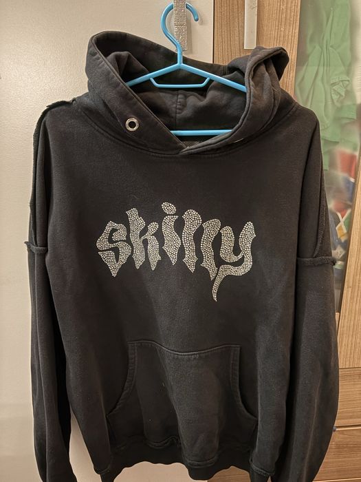 bluza skilly z kapturem