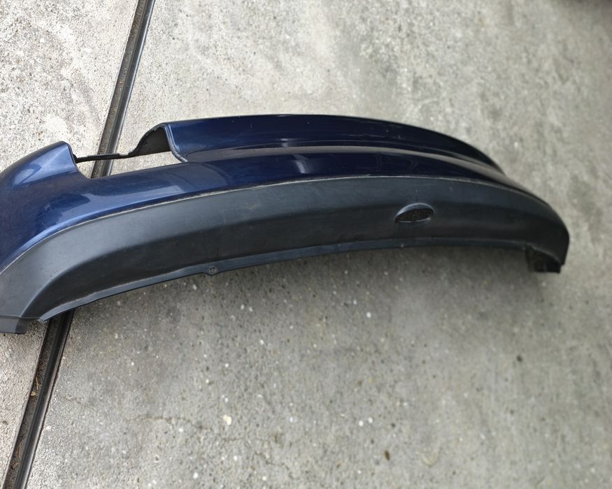 Para-choques Traseiro Opel Corsa B em Bom Estado - Sem Tampa do Reboque - €50