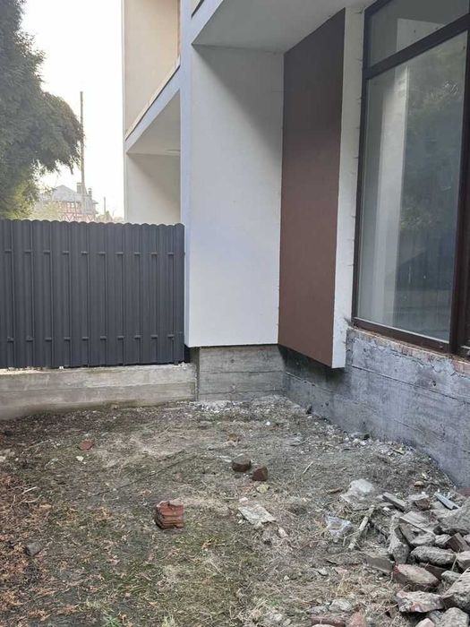Продаж готового котеджу в Зимній Воді, в класній локації
