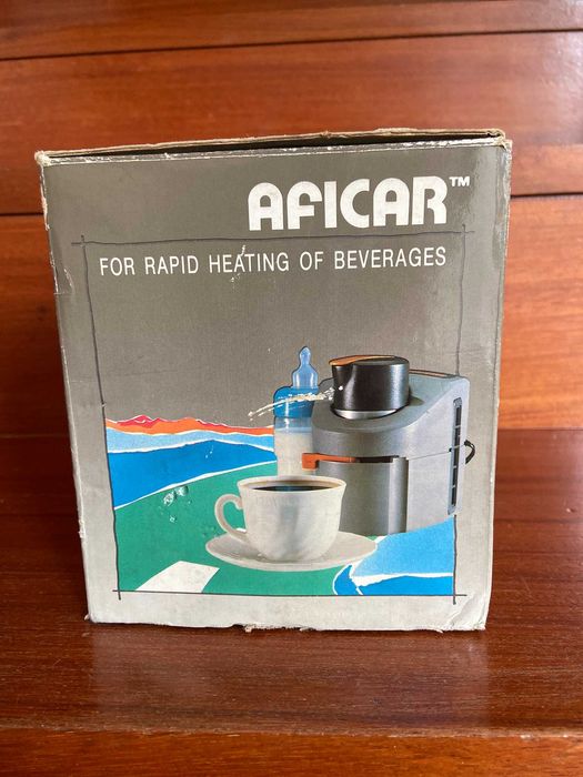 Aquecedor/Refrigerador de bebidas para carro