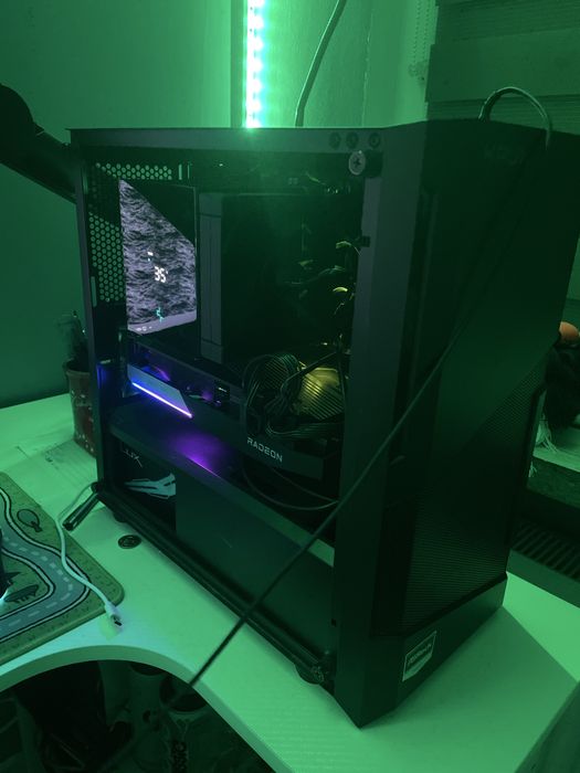 Komputer gamingowy Ryzen 5 5600X / RX 6750 XT / 32GB RAM / 1TB NVMe