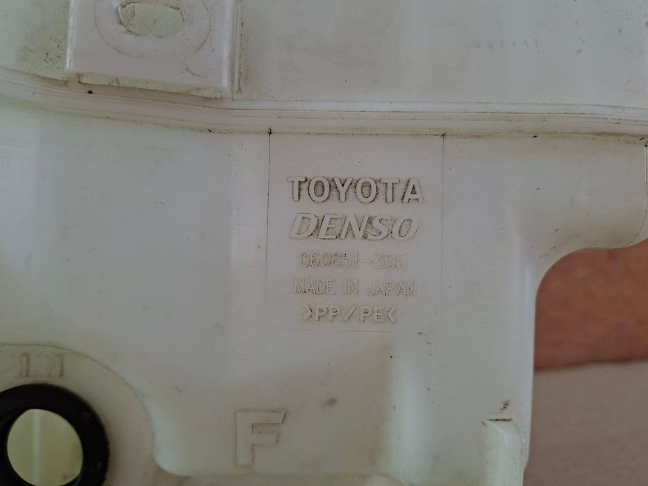 Lexus RX III 09-15 бачок омывателя 060851-305