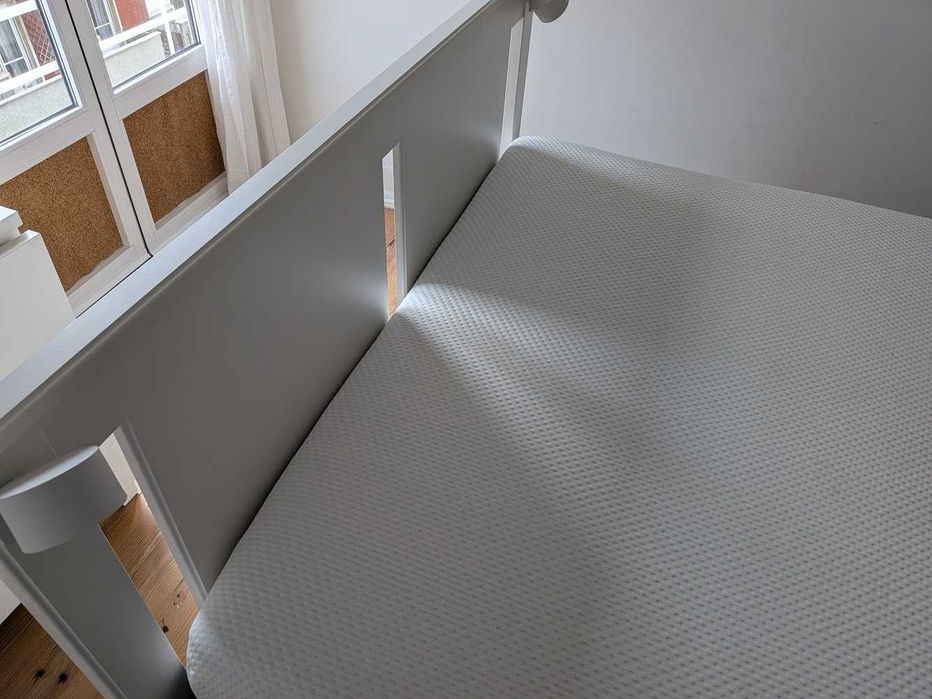 Cama de casal 140x200 c/ gavetas arrumação + colchão Emma
