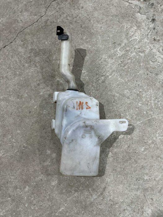 Бачок омывателя Opel insignia 2013-2017. 401140137