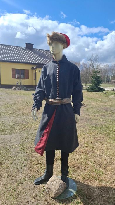Żupan do otwórstwa historycznego XVII wieku