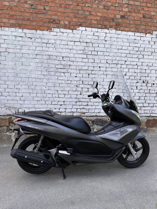 Скутер-мопед Honda PCX-150
