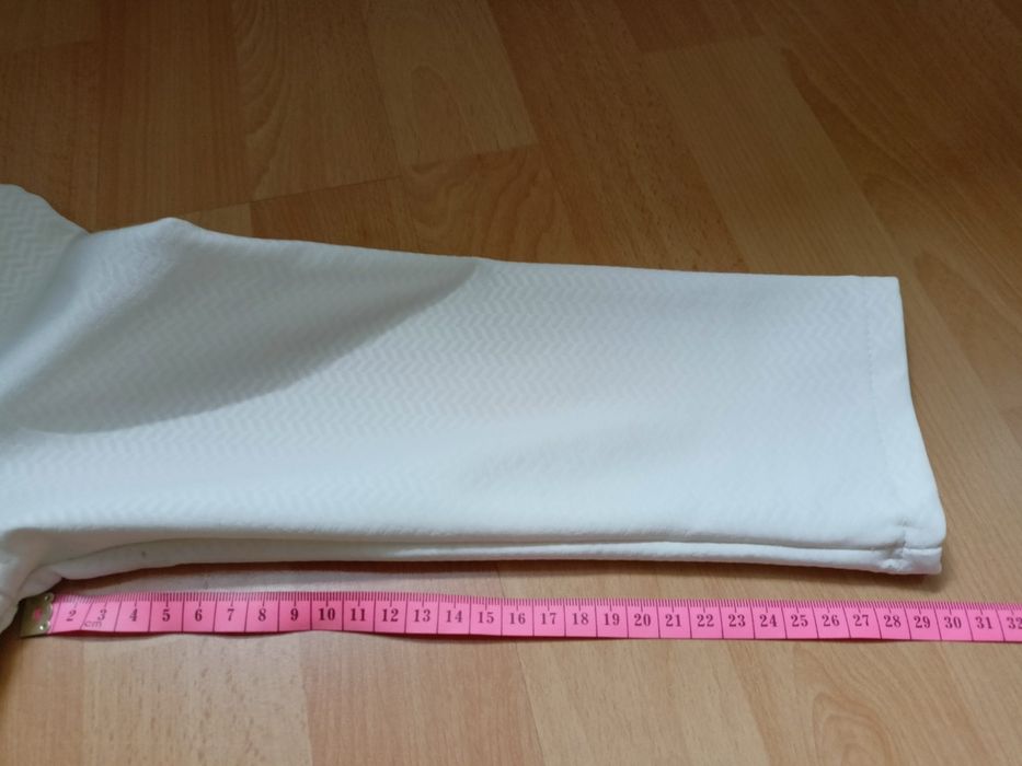 Kremowa bluzeczka r. 38