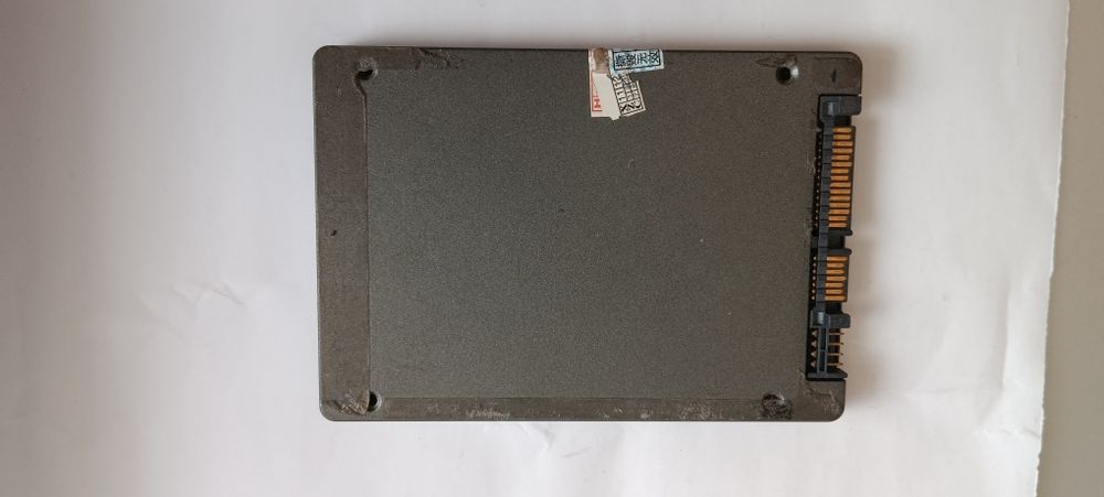 Szybki dysk 64 GB Kingston SSD 2,5 cala. SATA III/USB. Konsola, laptop