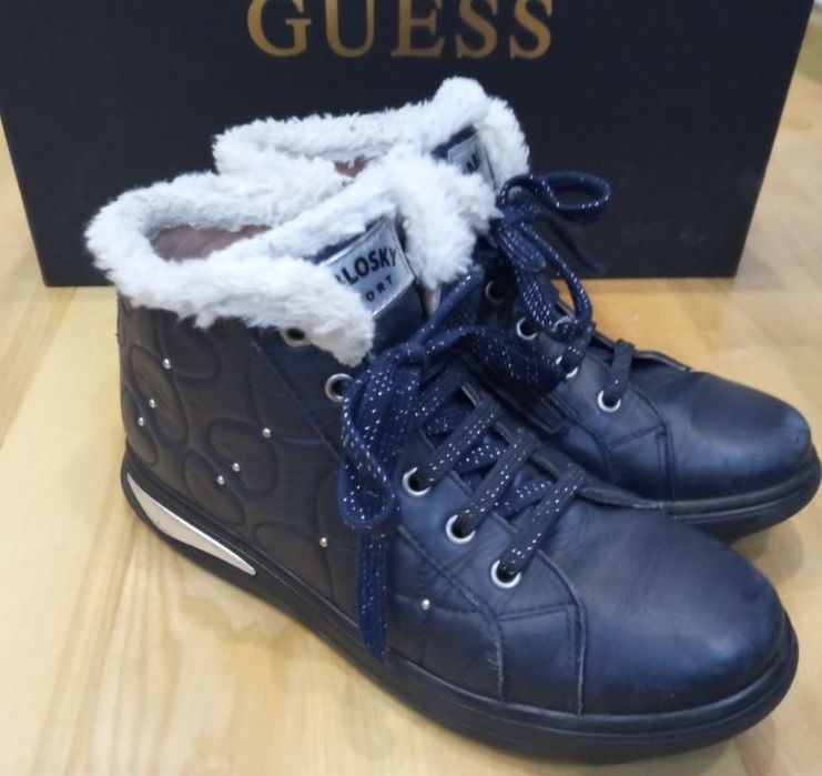 Продам женские кожаные  ботинки кроссовки  Pablosky. Произв. Испания