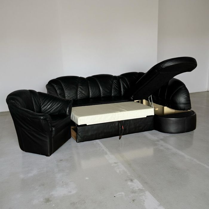 Диван кутовий рзкладний і крісло