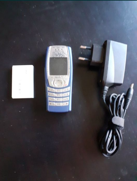Nokia 6610 i antigo