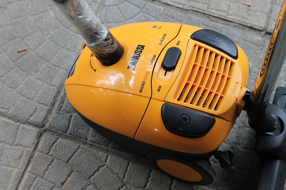 пылесос занусси 1600w